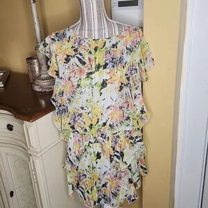 Jessica Simpson. Floral ruffle sheer blouse women's size Small
